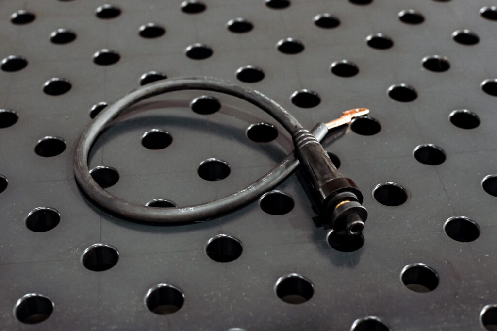 Ground connector