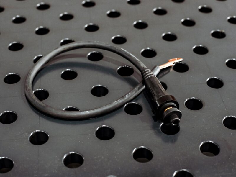 Ground connector